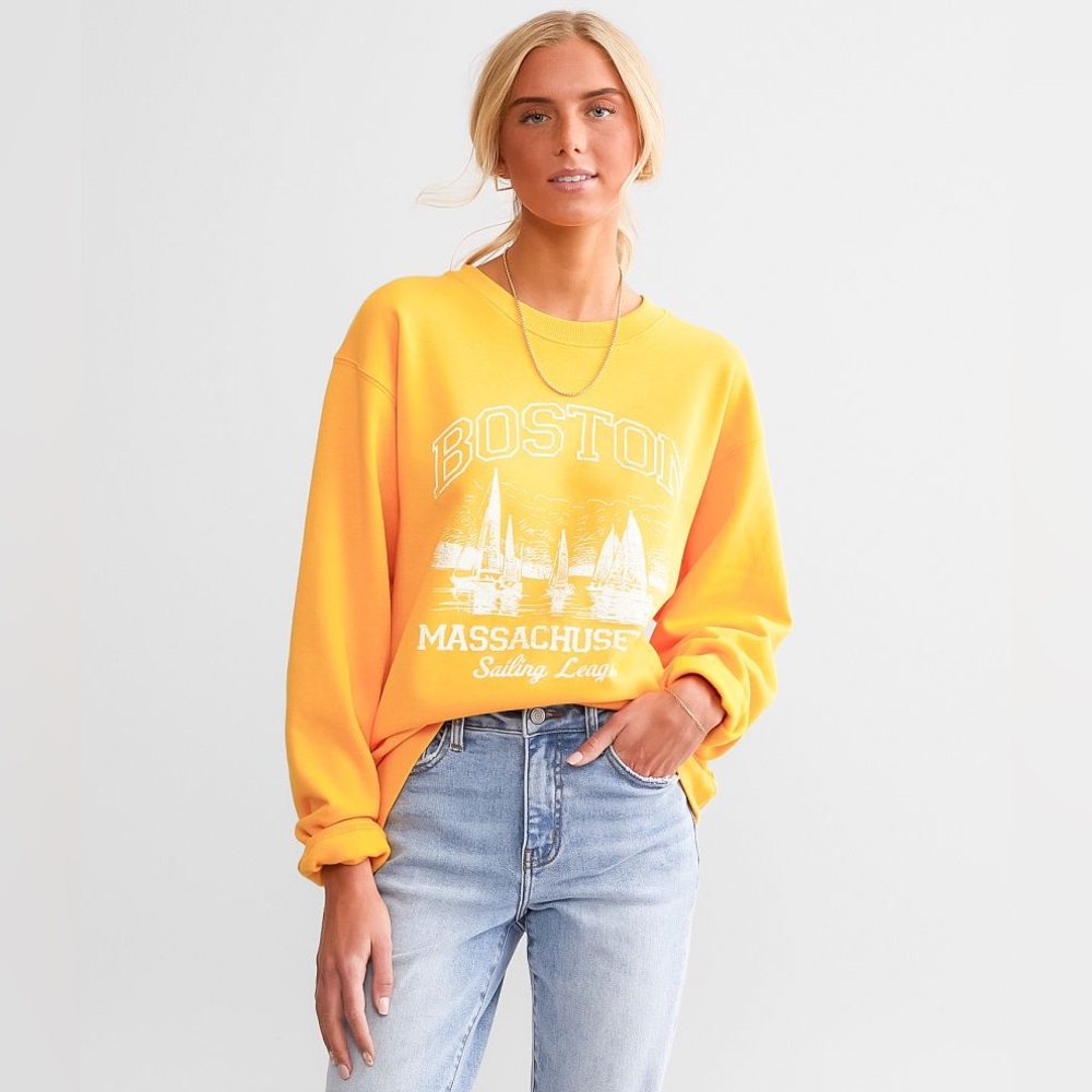 Buckle Desert Dreamer  Boston Sailing Oversized Pullover Size Medium Oversized